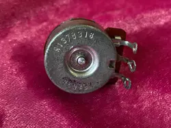 VINTAGE CTS SOLID SHAFT POT R137-8318 (1983) FOR FENDER TELE/PRECISION GUITAR