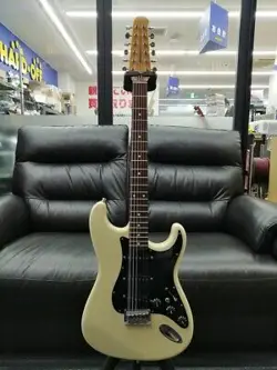 FENDER JAPAN ST12 ELECTRIC GUITAR USED