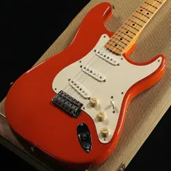 FENDER AMERICAN VINTAGE 57 STRATOCASTER FIESTA RED 1989 USED ALDER W/HARD CASE