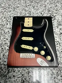 GENUINE FENDER PRE-WIRED LOADED STRAT PICKGUARD TEX-MEX SSS BLACK