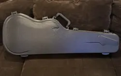 SKB SHAPED MOLDED ELECTRIC GUITAR HARDSHELL HARD CASE FITS FENDER STRAT