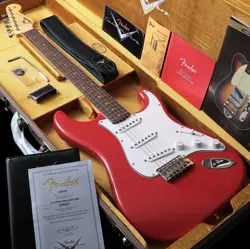 FENDER CUSTOM SHOP CUSTOM BUILT 1961 STRATOCASTER NOS AGED FIESTA RED