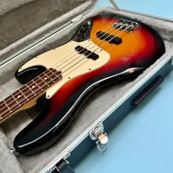 2004 FENDER