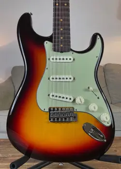 2024 FENDER CUSTOM SHOP VINTAGE CUSTOM '59 STRATOCASTER ~ 3 TONE SUNBURST