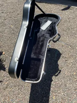 STRATOCASTER TELECASTER