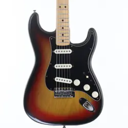 FENDER 1976 STRATOCASTER 3-TONE SUNBURST