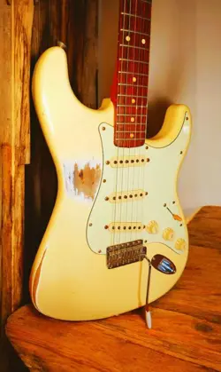 ULTRALIGHT FENDER ROAD WORN VINTAGE GUITAR NO.MG788