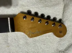 FENDER VINTERA II 60S STRATOCASTER NECK WITH TUNING KEYS