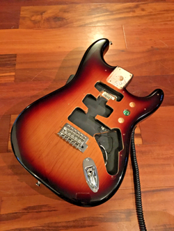 GENUINE FENDER 3 TONE SUNBURST STRAT STRATOCASTER ALDER BODY BRIDGE HARDWARE