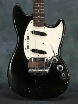 FENDER 1976 MUSTANG BLACK