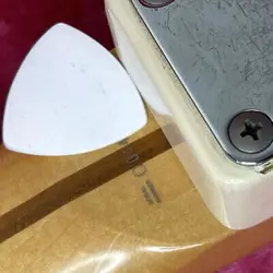 ST-STD STRATOCASTER WHITE