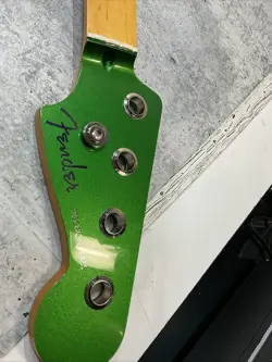 FENDER JAPAN PRECISION BASS