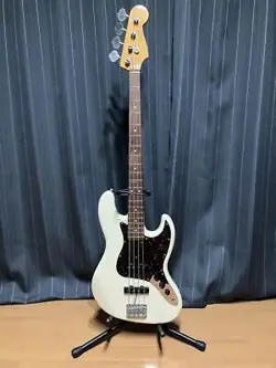 FENDER JAZZ BASS WHITE TORTOISESHELL