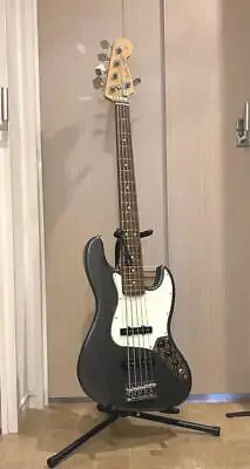 FENDER MADE IN JAPAN HYBRID JAZZ BASS V