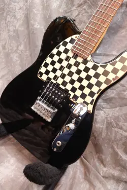 SQUIER BY FENDER AVRIL LAVIGNE TELECASTER