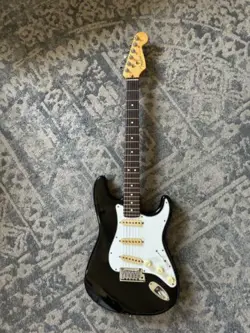FENDER AMERICAN STANDARD STRATOCASTER USA 1998