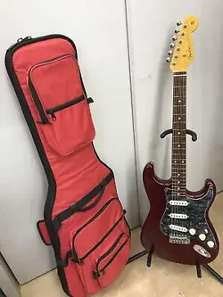 FENDER ST62 USED BASSWOOD BODY MAPLE NECK ROSEWOOD FINGERBOARD RED W/GIG CASE