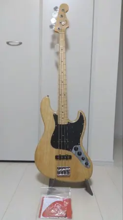 FENDER JAPAN LIMITED ACTIVE JAZZ BASS SAFE PACKING!