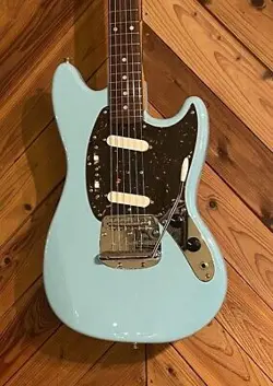 FENDER JAPAN MG69 MUSTANG SONIC BLUE
