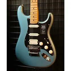 FENDER USED PLAYER STRATOCASTER WITH FLOYD ROSE HSS TIDEPOOL/MAPLE