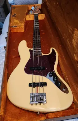 BASS... ROSEWOOD