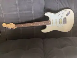 FENDER MIM STRATOCASTER HSS 6 STRING MAPLE FINGERBOARD ELECTRIC GUITAR -...