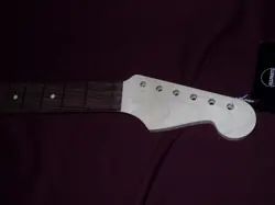 21 JUMBO FRET ALLPARTS FENDER LICENSED STRAT NECK ROSEWOOD, VINTAGE STYLE