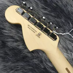 FENDER AMERICAN PERFORMER STRATOCASTER SATIN LAKE PLACID BLUE