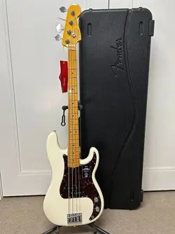PRECISION BASS W/MAPLE