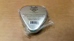 ANNIVERSARY GUITAR PICKS