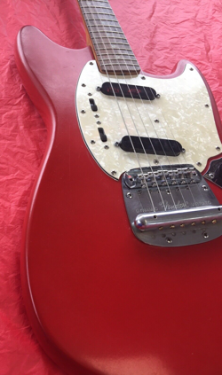 FENDER MUSTANG SOLID