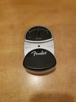 GUITAR TUNER PEDAL
