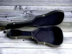 FENDER DREADNOUGHT ACOUSTIC GUITAR HARD CASE 5 LATCH BLACK SOFT INTERIOR EUC