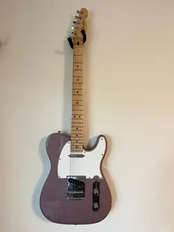 FENDER PLAYER TELECASTER WITH MAPLE FRETBOARD BURGUNDY MIST METALLIC GUITAR