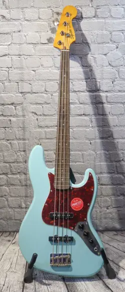 FENDER CLASSIC VIBE '60S JAZZ BASS ELECTRIC GUITAR - DAPHNE BLUE