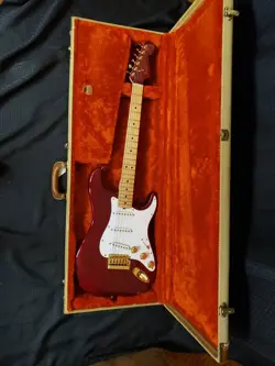STRATOCASTER STRAT VERY
