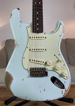 2022 FENDER CUSTOM SHOP LIMITED '63 RELIC STRATOCASTER ~ SONIC BLUE
