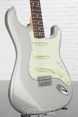 FENDER ROBERT CRAY STANDARD STRATOCASTER ELECTRIC GUITAR - INCA SILVER WITH