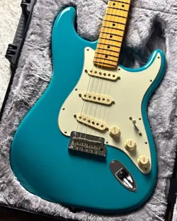 FENDER AMERICAN PROFESSIONAL II STRATOCASTER USED MIAMI BLUE W/HARD CASE