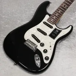 FENDER 70TH ANNIVERSARY PLAYER STRATOCASTER   NEBULA NOIR