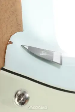 STRATOCASTER SONIC BLUE