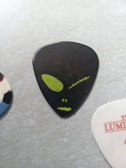 PICKS DUNLOP FENDER
