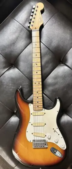 1993 FENDER AMERICAN STRATOCASTER PLUS