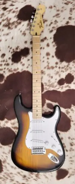 FENDER STRATOCASTER SQUIER GUITAR UPGRADED ALNICO V PUPS VINTAGE SUNBURST ALDER