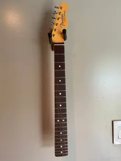 FENDER AMERICAN ORIGINAL 60'S TELECASTER NECK W/TUNERS