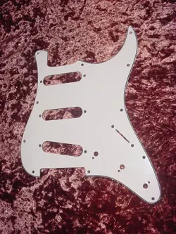 NOS HVB PICKGUARD FOR FENDER® STRATOCASTER® STRAT® GUITAR USA STANDARD 11-HOLE