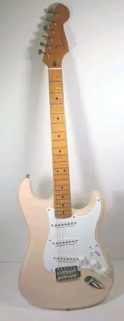 MAPLE NECK MARY