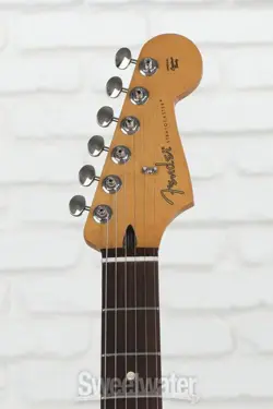 ELECTRIC GUITAR CORAL