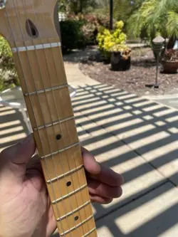 FENDER AMERICAN STANDARD STRATOCASTER 2011