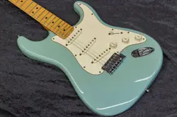FENDER CUSTOM SHOP CUSTOM CLASSIC STRATOCASTER 2008 DAPHNE BLUE